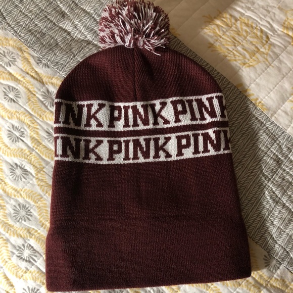 BRAND NEW VS Pink beanie - Picture 2 of 4